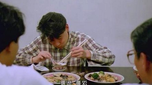 娱乐吃瓜酱风波背后：网红账号的崛起与质疑